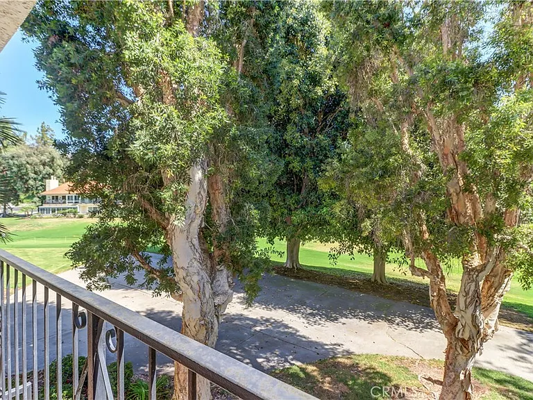 5515 Paseo Del Lago W #2G — Photo 27