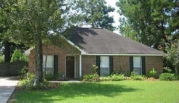 1st image of 403 Yvonne Ave