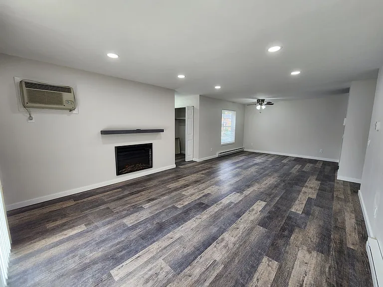 Orchard Village Apartments — Photo 113