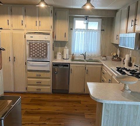 4th image of 4125 McHenry Ave Space 35
