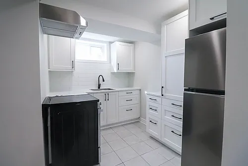 161 Louth St #3 Photo 1