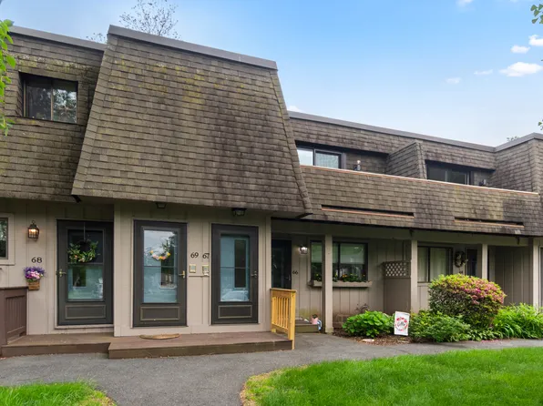 67 Landing Circle #67, Suffield, CT 06078