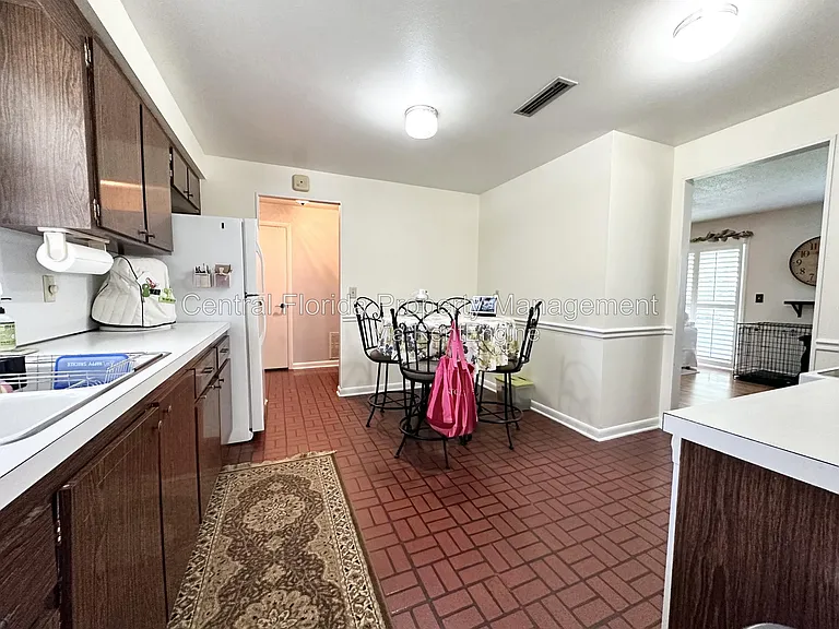 3137 Thistlehill Dr — Photo 13