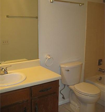 5th image of 6625 E Golf Links Rd