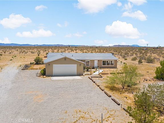2nd image of 61375 Leslie Ln