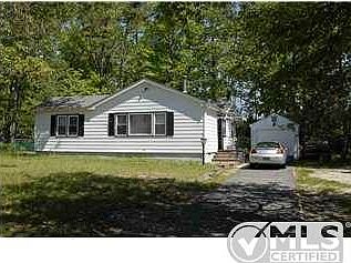 1st image of 901 Woodland Dr
