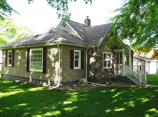 306 High St, Wakarusa, IN 46573