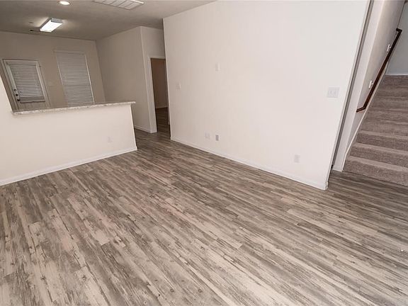 2nd image of 6271 Brenwood Cir