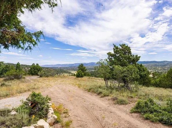 1830 W Silverado Rdg, Alton, UT 84710