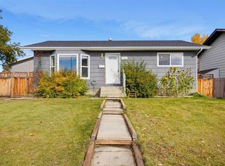 63 S Dundee Cres, Penhold, AB T0M1R0
