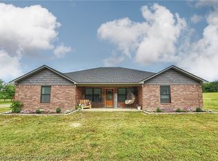40501 210th Ave, Howe, OK 74940