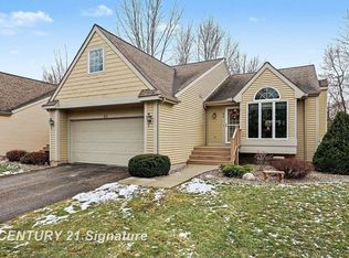 53 Willow Pond Dr W, Saginaw, MI