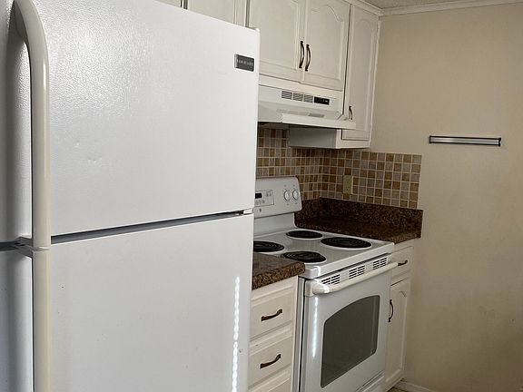 4th image of 2606 E Kantz Dr