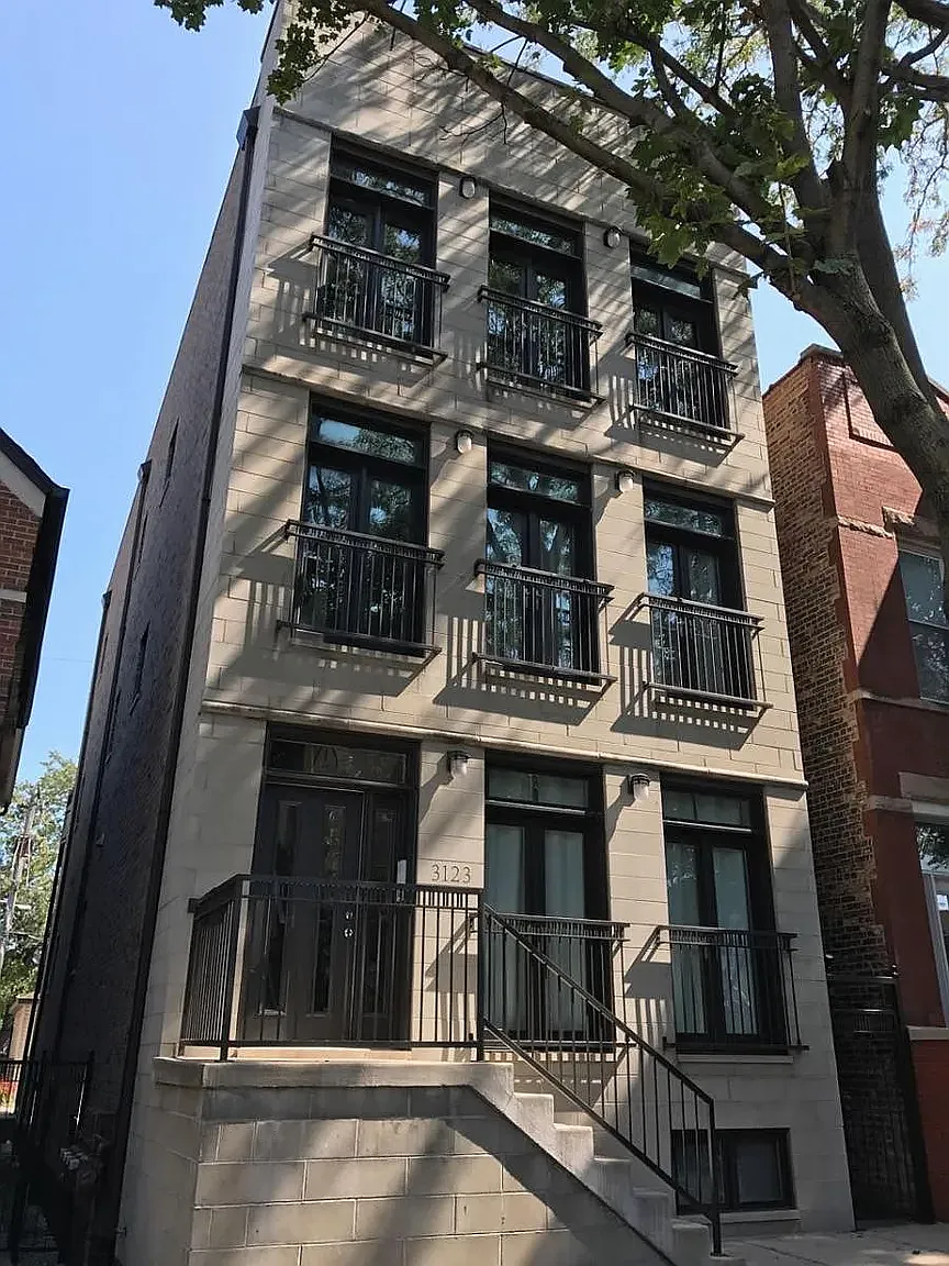 2 bed, 1100 sqft, $1,750 — Photo 1