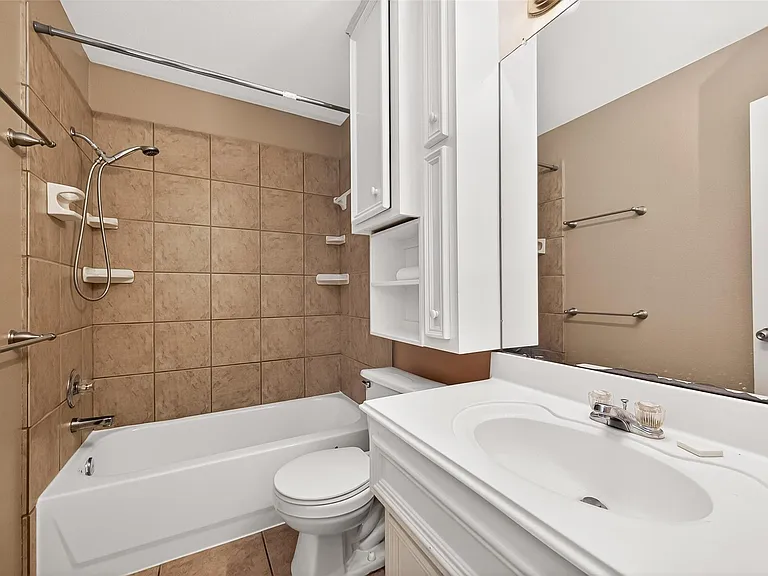 16715 Red Falls Cir — Photo 24