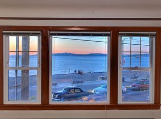 2456 Alki Ave SW APT 204, Seattle, WA 98116