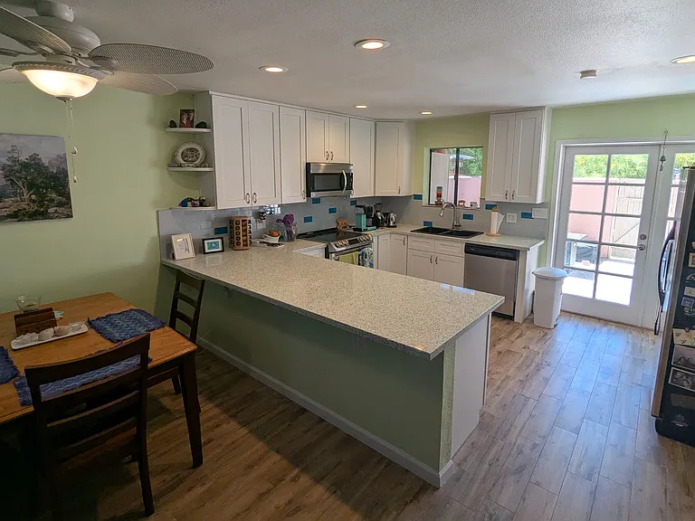 1425 E Desert Cove Ave #46 — Photo 6