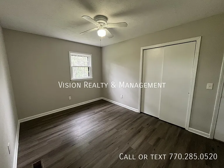 153 Carroll Cir — Photo 25