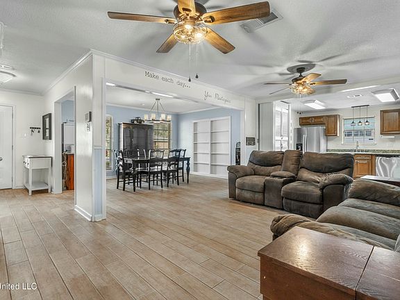 5th image of 2700 English Dr