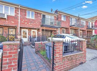 20-39 49th St, Astoria, NY 11105