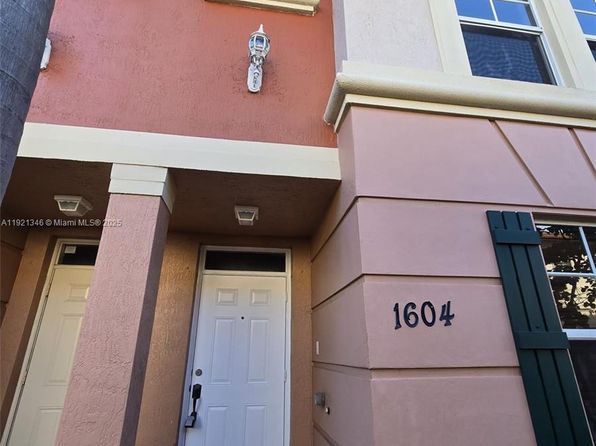 1033 NE 17th Way UNIT 1604