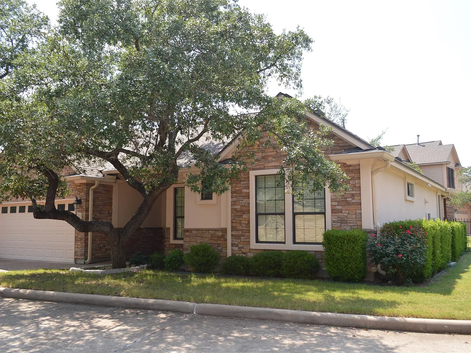 3 bed, 2.0 bath, 1536 sqft, $2,750 — Photo 1