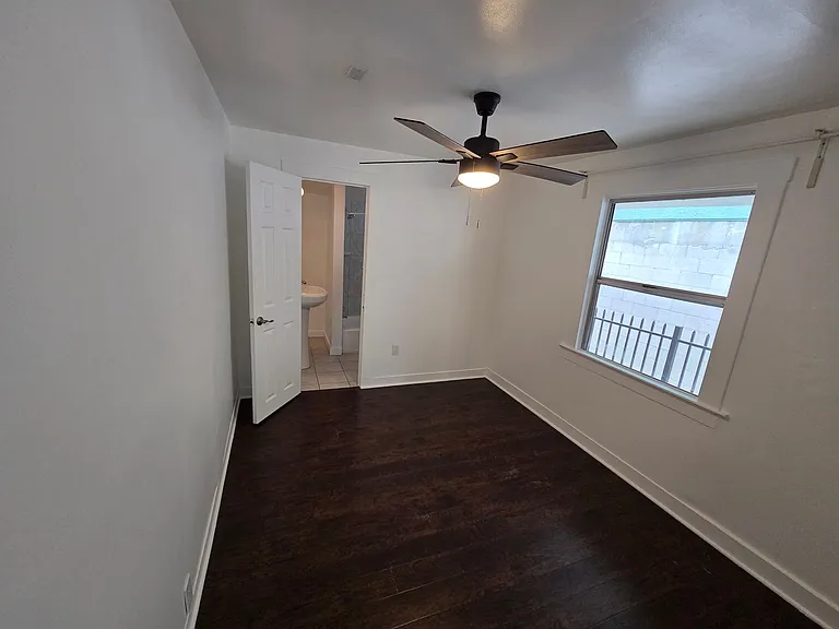 4628 York Blvd — Photo 4