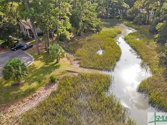 3rd image of 70 Bull River Bluff Dr