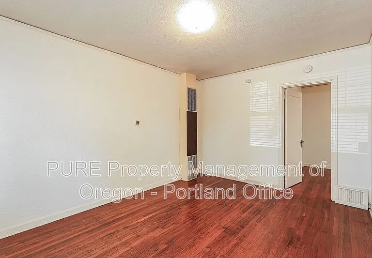 715 NE 20th Ave #1 — Photo 4