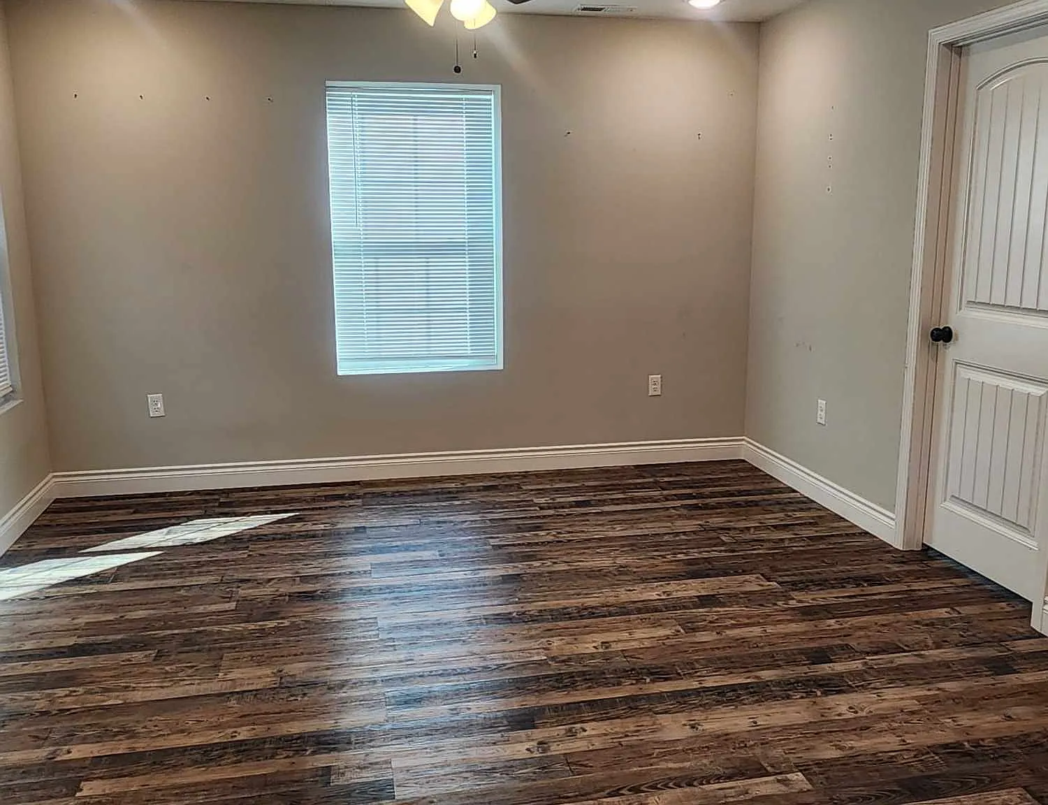 1003 N Wilson Ave — Photo 2