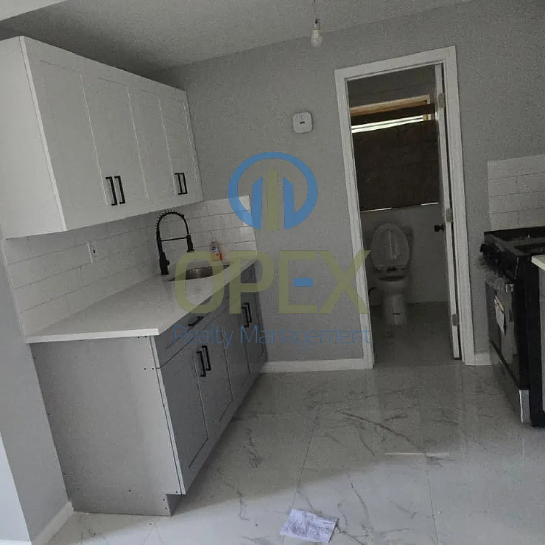 2 bed, $2,000 — Photo 3