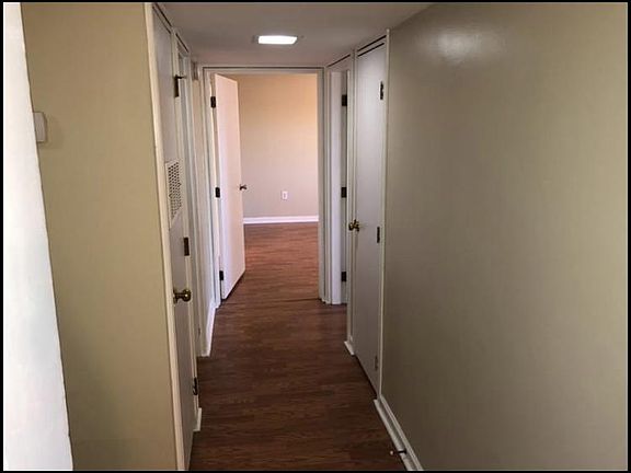 3rd image of 2749 Sullins St #201