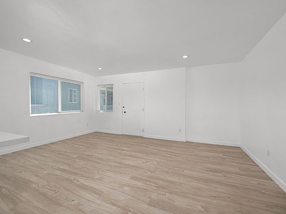 4th image of 4559 Campus Ave APT 9