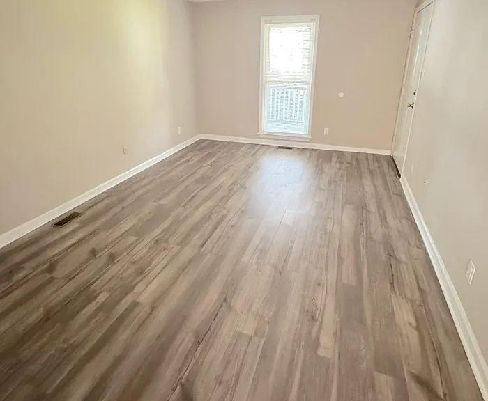 915 Green St #915 — Photo 3