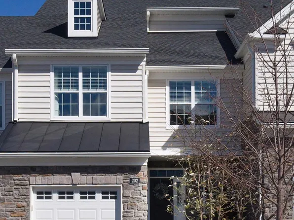 202 Ella Ln, Conshohocken, PA 19428