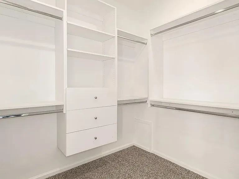 711 S Paustian Cir — Photo 11