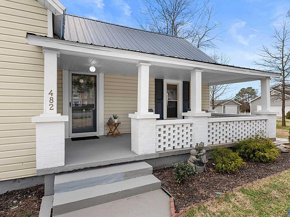 2nd image of 482 Mount Zion Rd