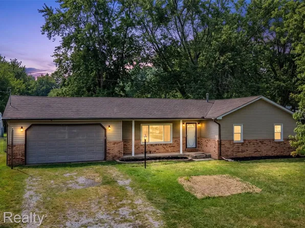 12959 S Telegraph Rd, La Salle, MI 48145