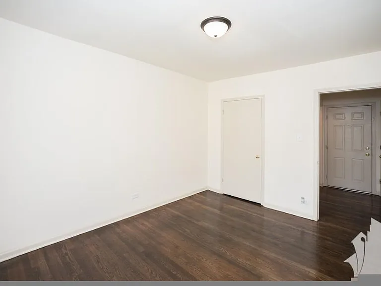 5736-48 N Winthrop Ave #14 — Photo 5