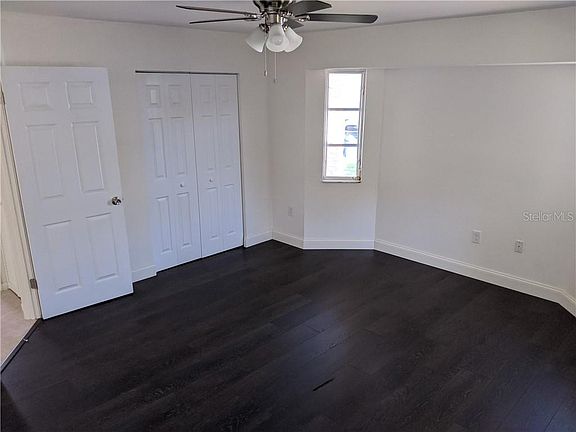 4th image of 9487 Prospect Ave