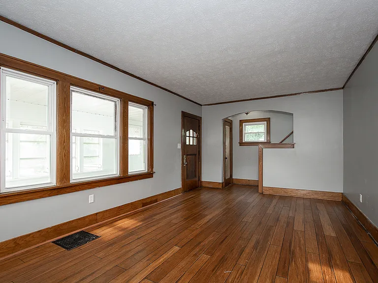 888 Harrison Ave — Photo 7