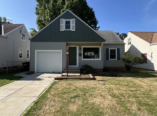 25530 Drakefield Ave, Euclid, OH 44132