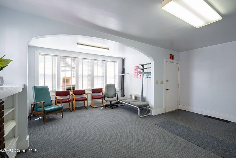 4th image of 2317 15th Street