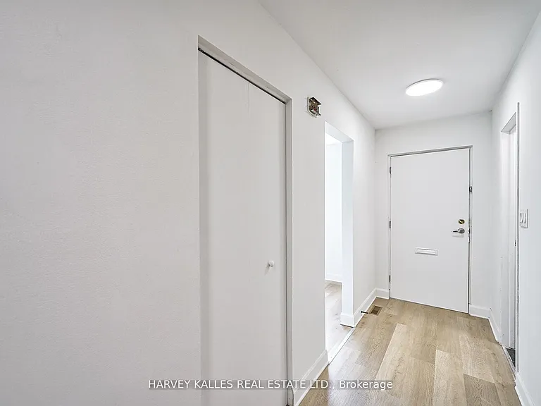 2012 Sheppard Ave W #Townhouse 102 — Photo 5