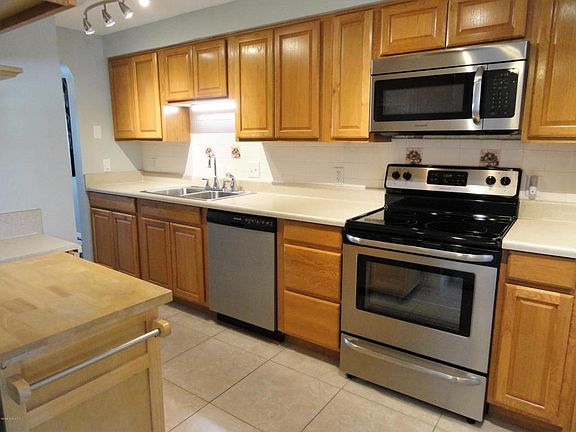 5th image of 520 Palm Springs Blvd APT 203