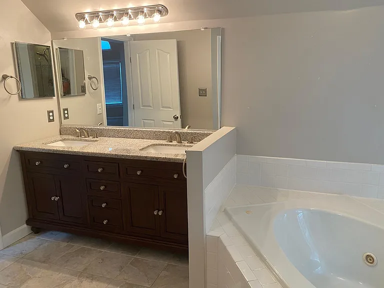 115 E Wedgwood Dr — Photo 17