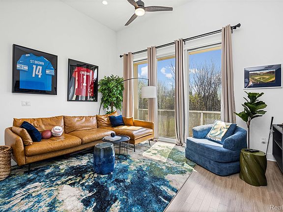 4th image of 2644 John R St