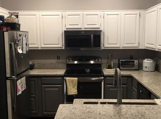 1364 Lake Dr, Newport News, VA 23602