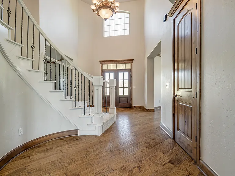 22525 Lindy Ter — Photo 50