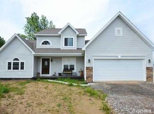 968 Parma Center Rd, Hilton, NY 14468